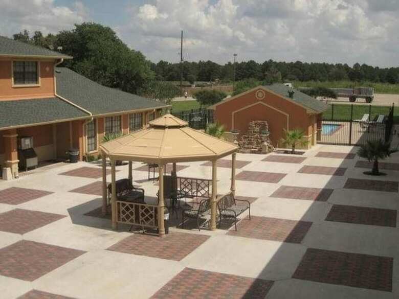 Hotel Executive Inn