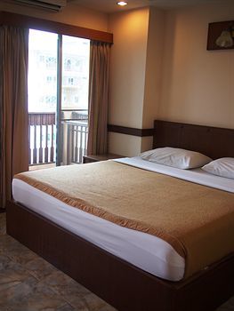 Aparthotel Navin Mansion 3