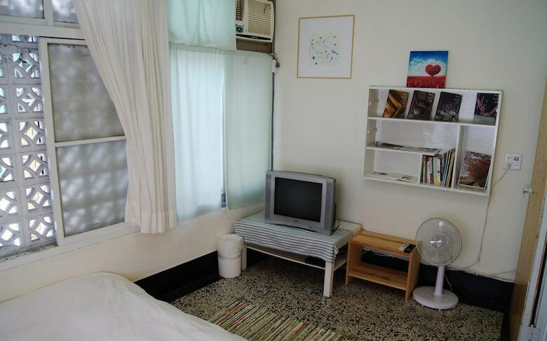 Hotel Can Live