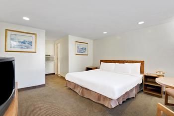 Hotel Howard Johnson Inn Cape Cod Area