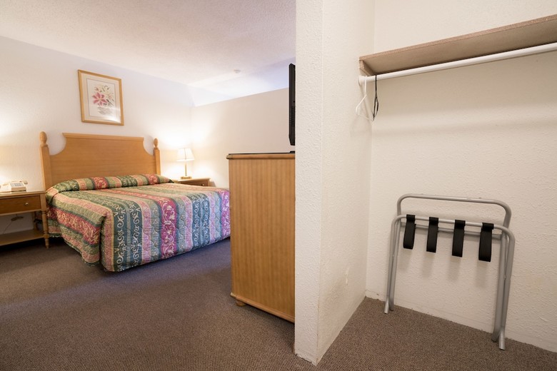 Motel Seatac Inn And Airport Parking