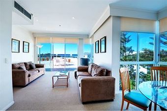 Hotel Pacific Views Resort