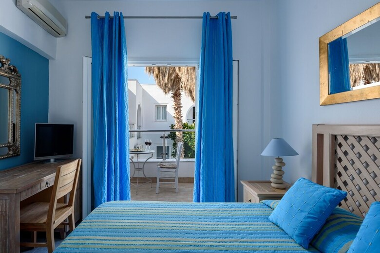 Hotel Alesahne Beach