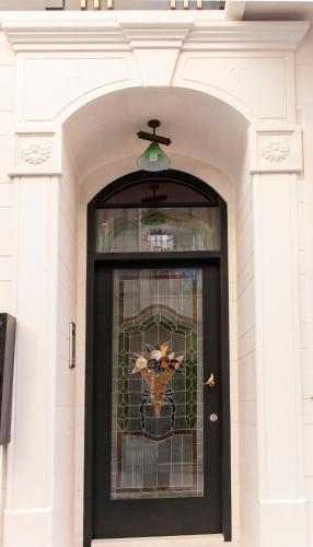 Villa Pera Suite Hotel