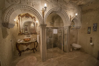 Hotel Elika Cave Suites