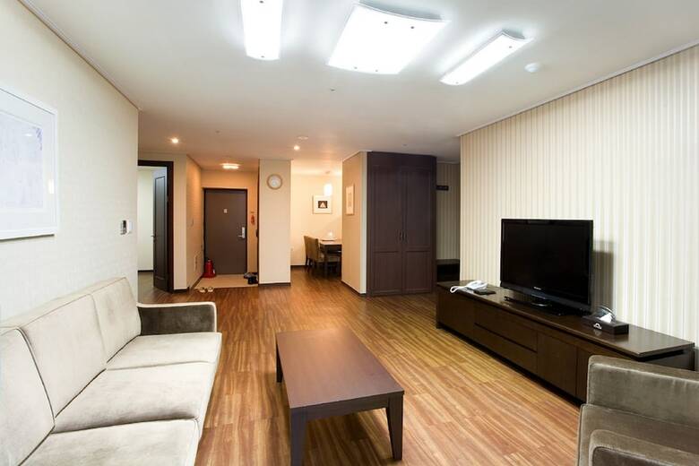 Hotel Mayhills Resort