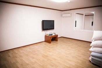 Picasso Motel