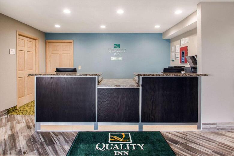 Hotel Roadstar Inn