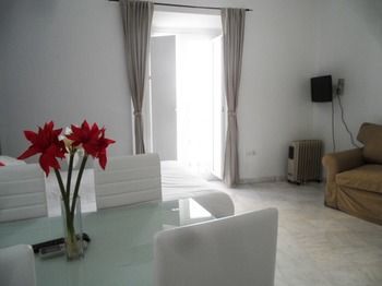 Apartamentos Mariano De Cavia