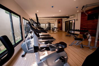 Aparthotel Ten Ekamai Suites By Aspira