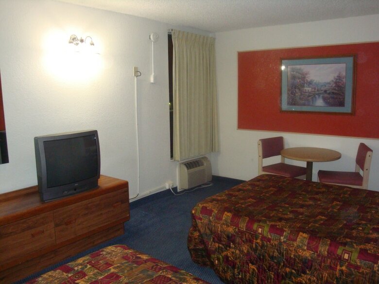 Motel Travelers Inn