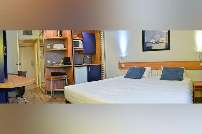 A.r.t Hotel Paris Est