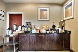 Hotel Magnolia Inn & Suites
