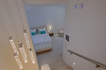 Bed & Breakfast Allure Suites