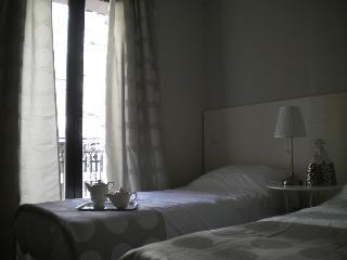 Bed & Breakfast 8rooms Madrid