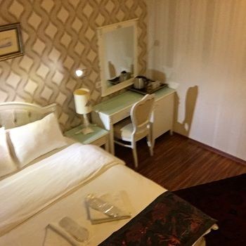 Peteks Hotel