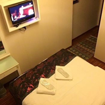 Peteks Hotel