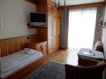 Hotel Alpina