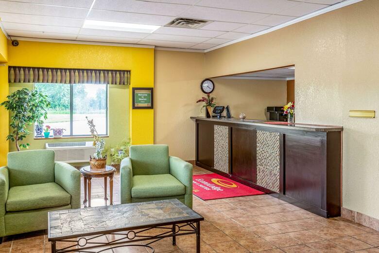Hotel Econo Lodge Inn & Suites