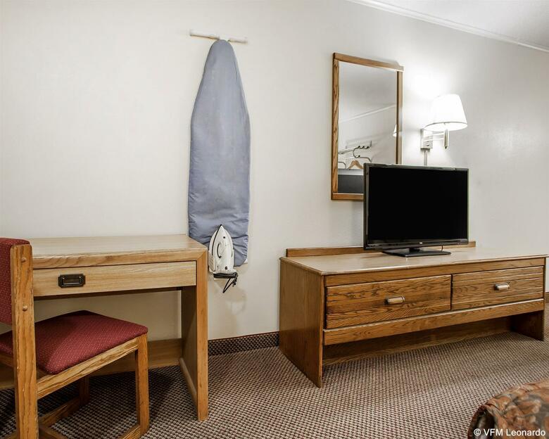 Hotel Econo Lodge Inn & Suites