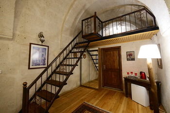 Riverside Mansion Hotel