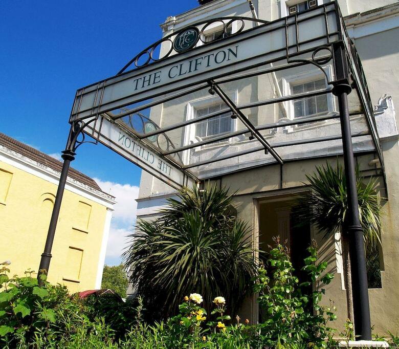 Clifton Hotel