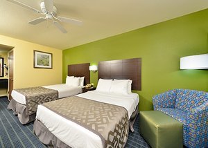 Hotel Rodeway Inn & Suites