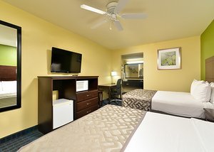Hotel Rodeway Inn & Suites