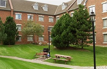 Hotel Quality Suites Whitby