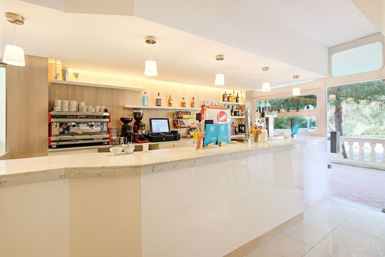 Hotel Azuline Bahamas (pmi)