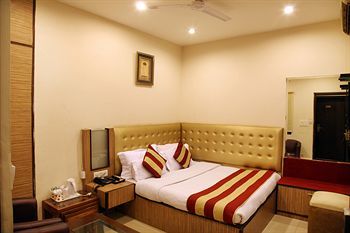 Rupam Hotel
