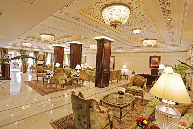 Hotel Fateh Prakash Palace