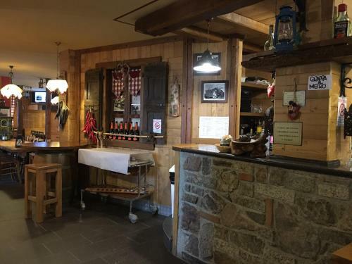 Hotel Albergo Ristorante Dosso Alto