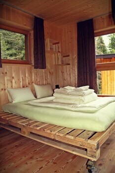 Forest Chalet Resort Felizitas