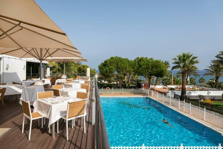 Hotel Parador De Moj�car