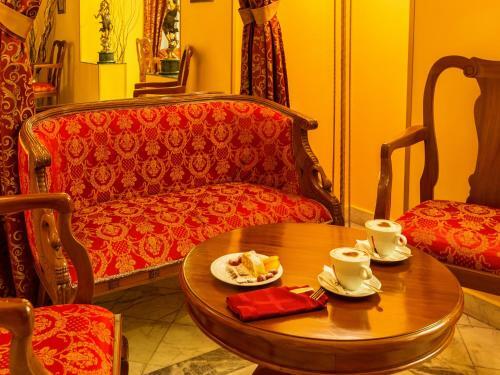 Oksana Hotel