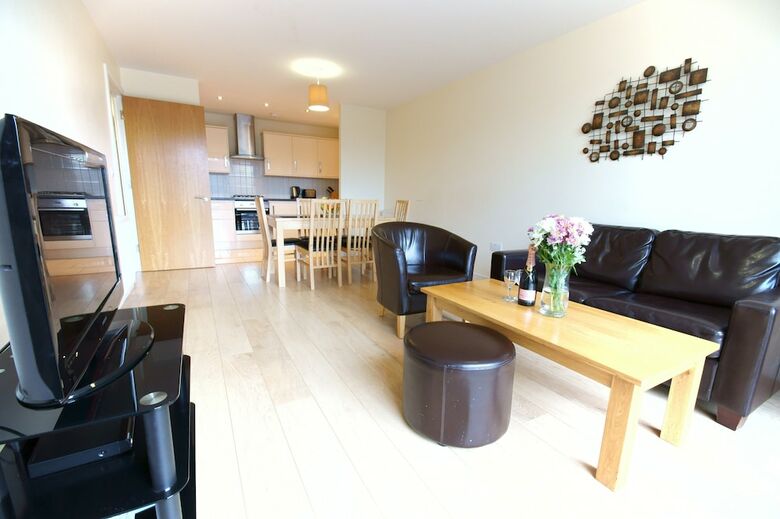 Lodge Drive Apartments