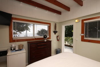 Hotel Drop Anchor Resort And Marina