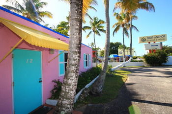 Hotel Drop Anchor Resort And Marina