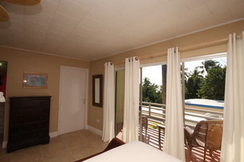 Hotel Drop Anchor Resort And Marina