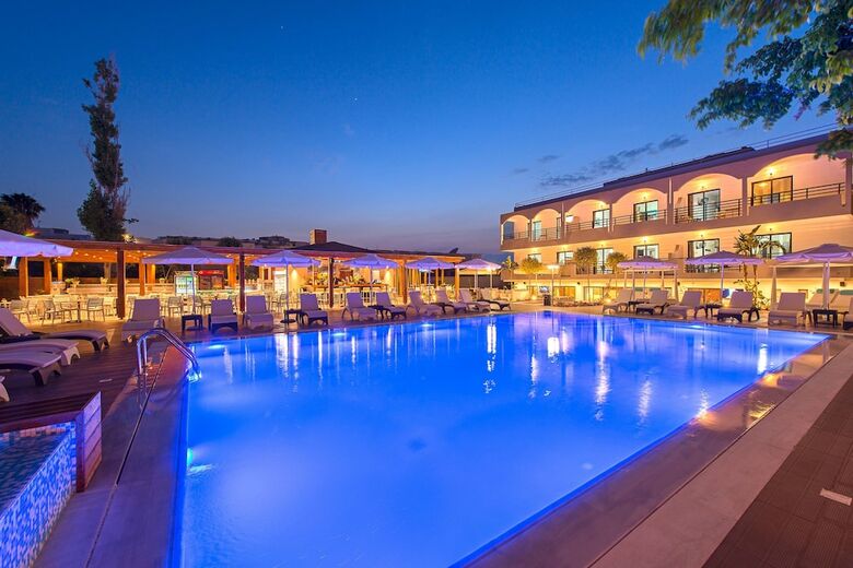 Aparthotel Sunny Days Hotel