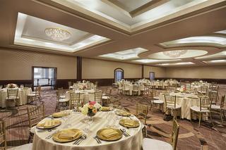 Hotel Sheraton Suites Calgary Eau Claire