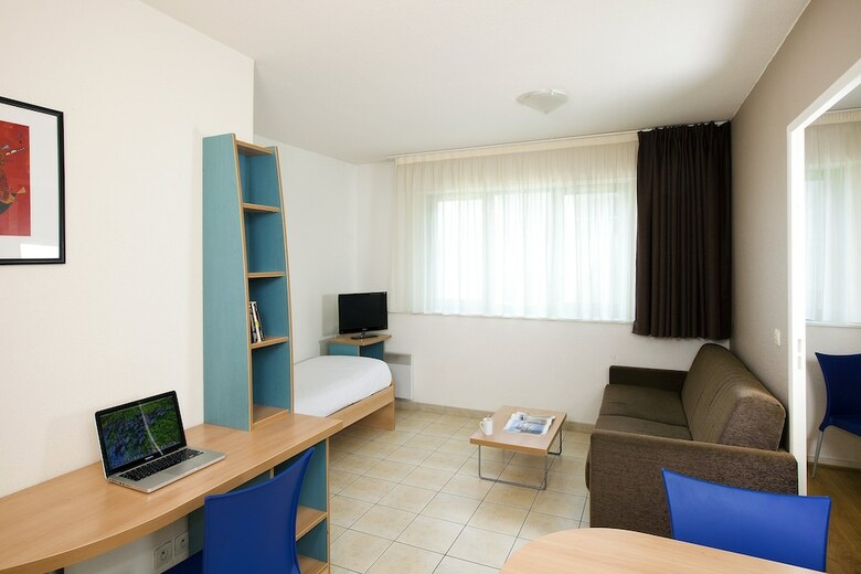 Aparthotel Sejours & Affaires Serris Rive Gauche