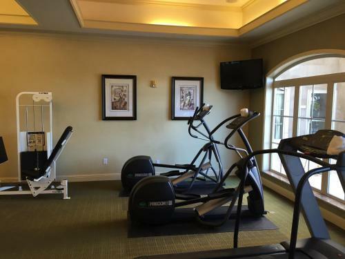 *bay Landing Hotel*