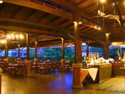 Hotel Kandaburi Resort & Spa