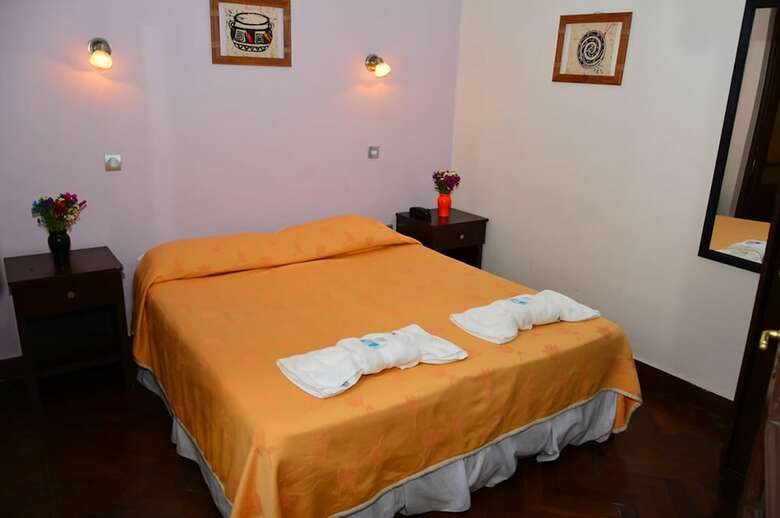 Hotel La Giralda I