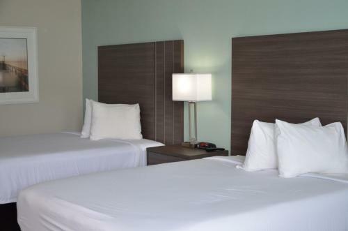 Opal Hotel & Suites