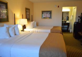 Opal Hotel & Suites
