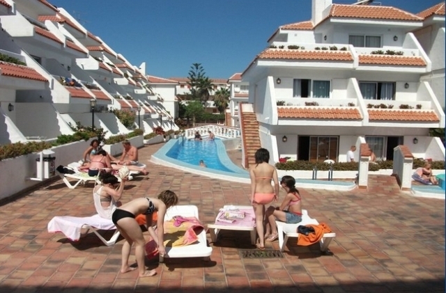 Las Floritas Apartamentos