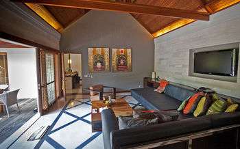 Hotel Jamahal Private Resort & Spa